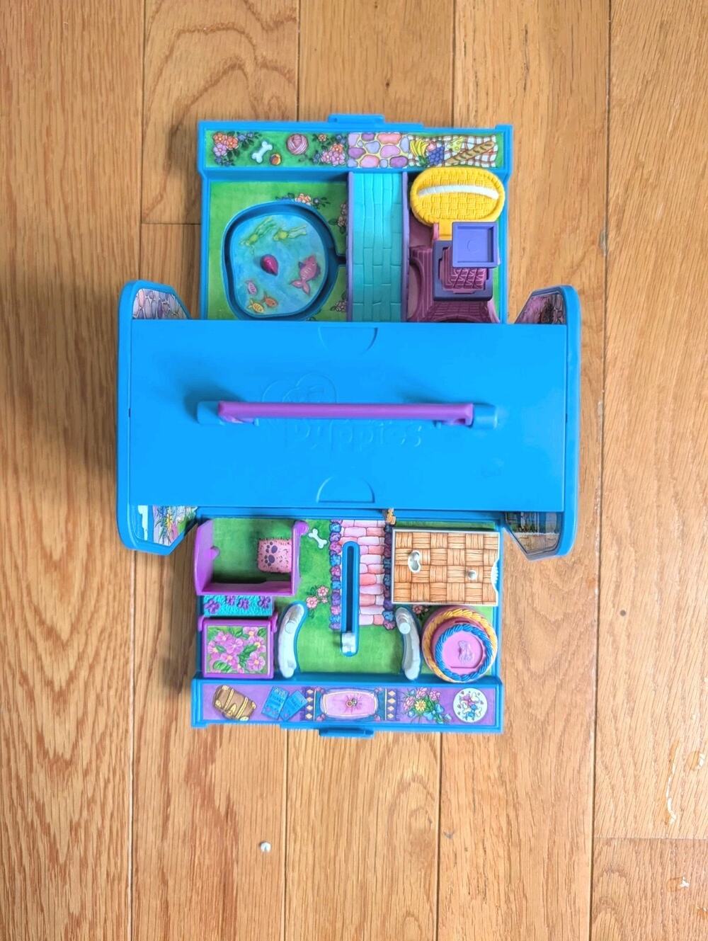 1995 Galoob POUND PUPPIES / PURRIES Paris Wedding Play Set in Blue Pet Carrier